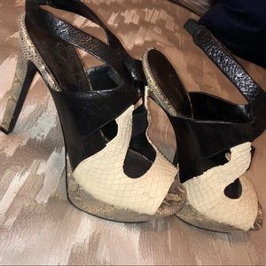 Jessica Simpson Heel Super Sexy Heel !!